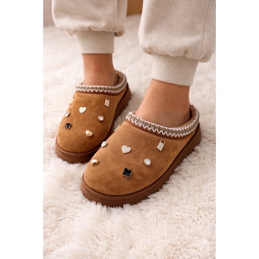 Top Moda Women's Studded Charm Platform Mule Slippers Tan Size 6